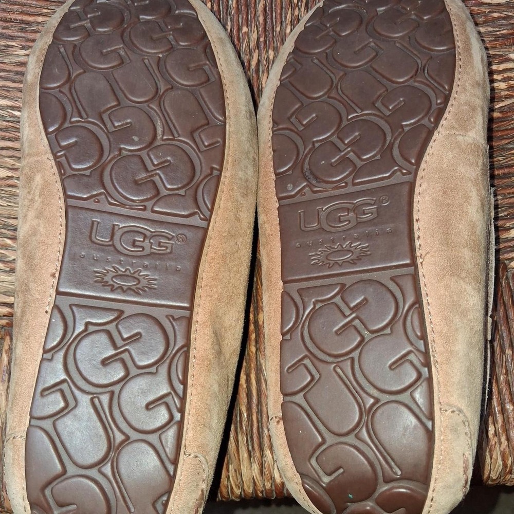 Ugg slippers